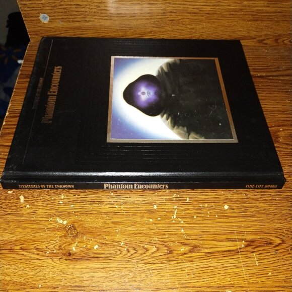 Time Life Mysteries of Unknown: Phantom Encounters Hardcover Book - Picture 3 of 3